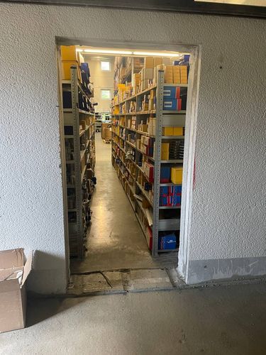 Kernbohrarbeiten für maßgenaue Durchbrüche in Betonwänden